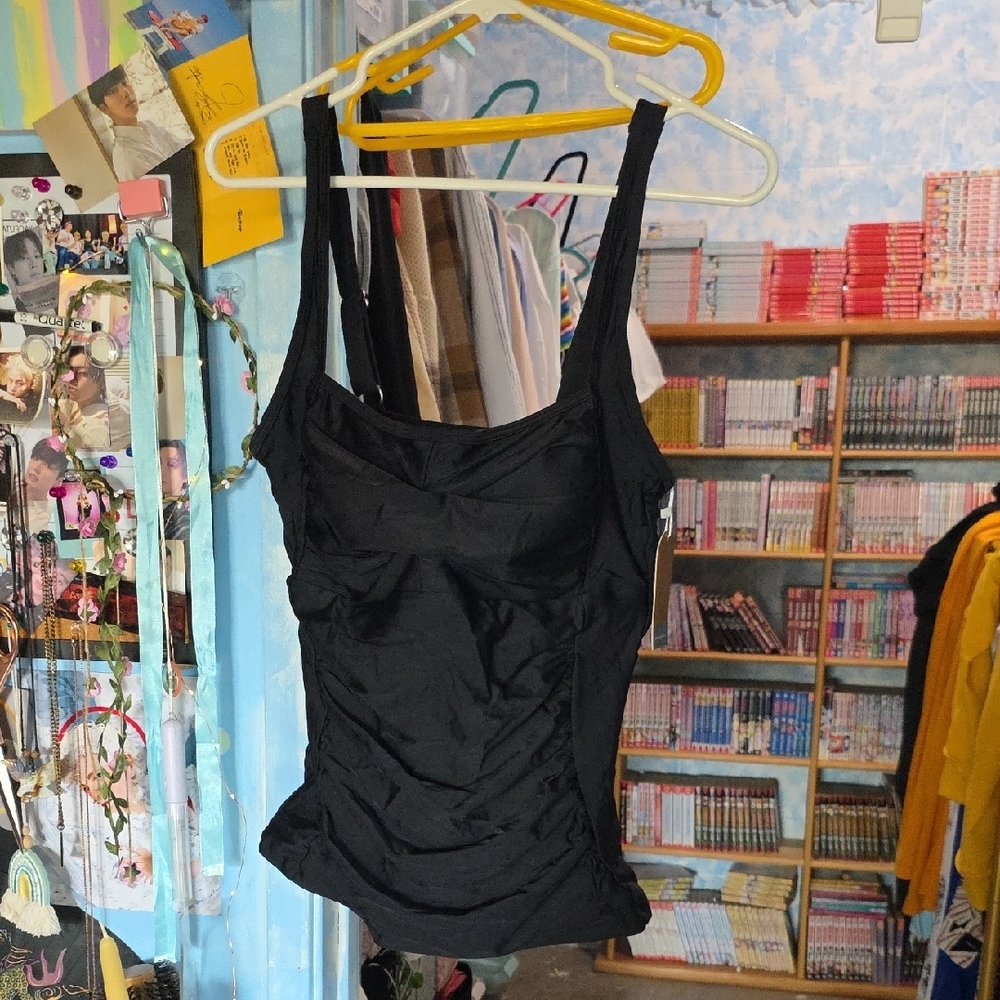 Black Ruched Sleeveless Bikini Top